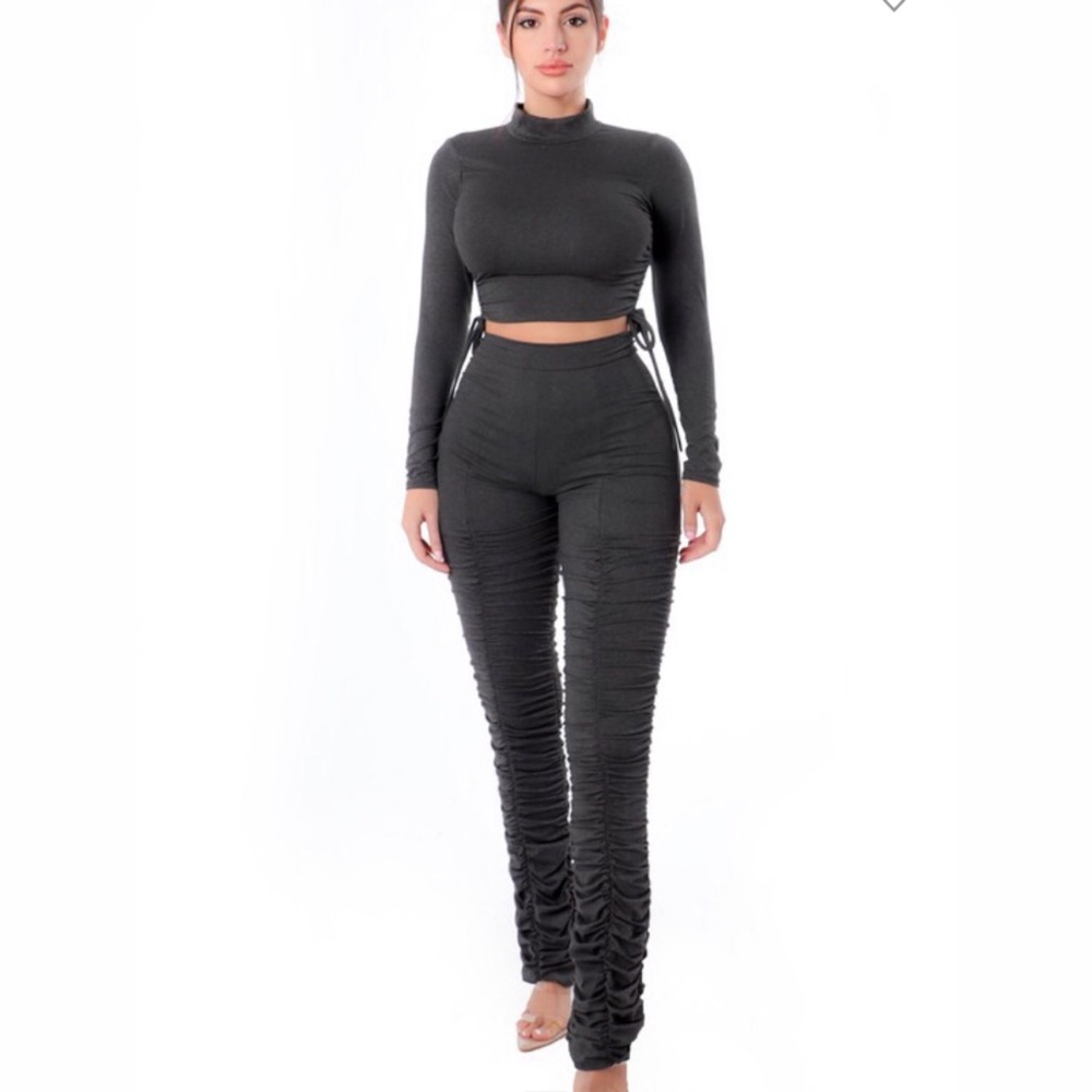 Gray ruched croptop & pants set